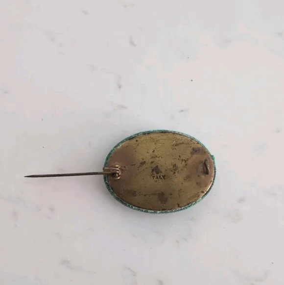 Authentic Antique Italian Micromosaic Brooch – Victorian Era (c.1860–1890)